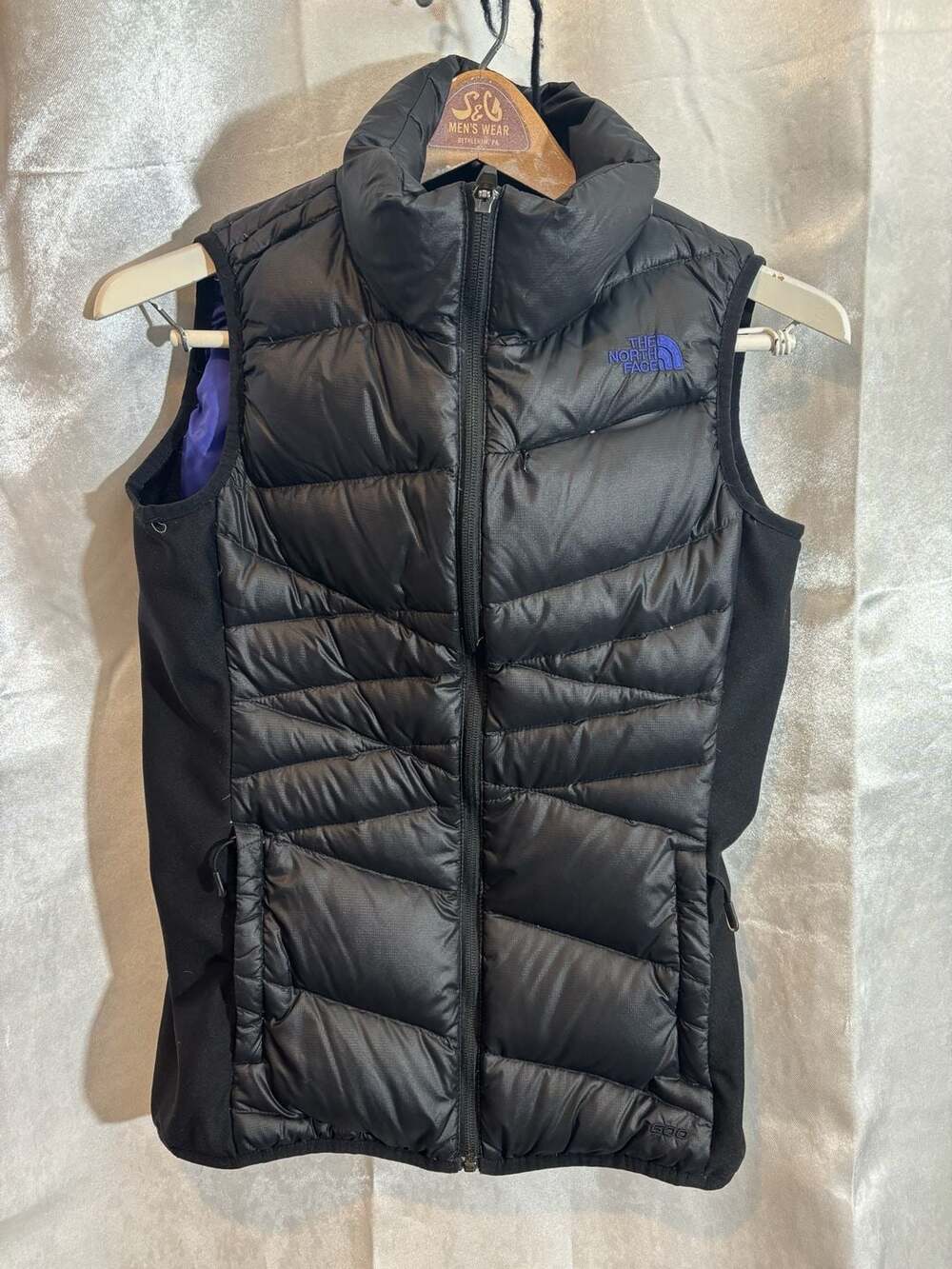 The North Face 600 Down Vest Size Medium Black Purple Goose Down Puffer